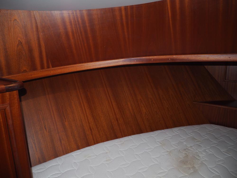 Cabin en avant, H&eacute;bergements